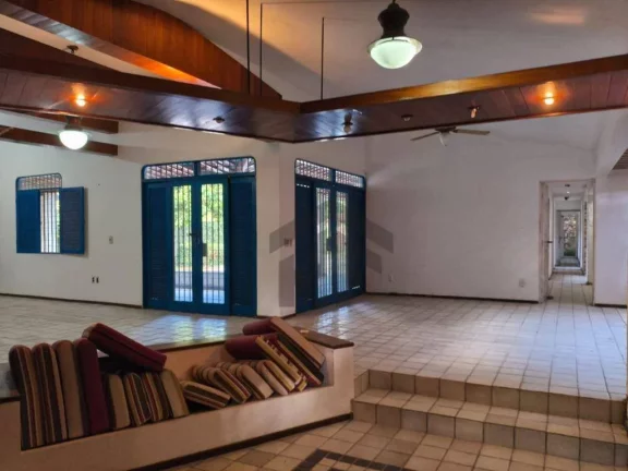 Casa Residencial de 450m² à venda, com 4 quartos (1 suíte), localizado em Aldeia - Pernambuco.