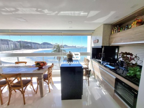 Imagem ASTÚRIAS- FRENTE TOTAL AO MAR , MARAVILHOSO APARTAMENTO TOTALMENTE DECORADO , EXCELENTE ÁREA DE LAZER , 02 VAGAS DE GARAGEM .