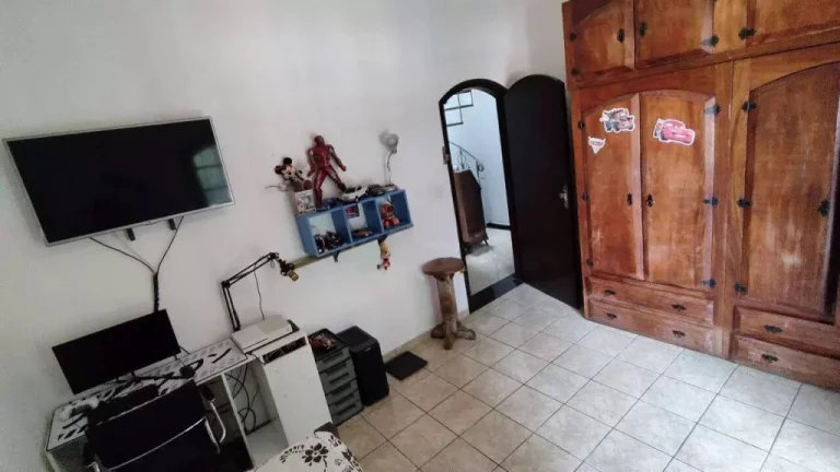 Imagem Casa para locação no condomínio Colonial Village em Caucaia do Alto, Cotia - SP | Batelli Imóveis