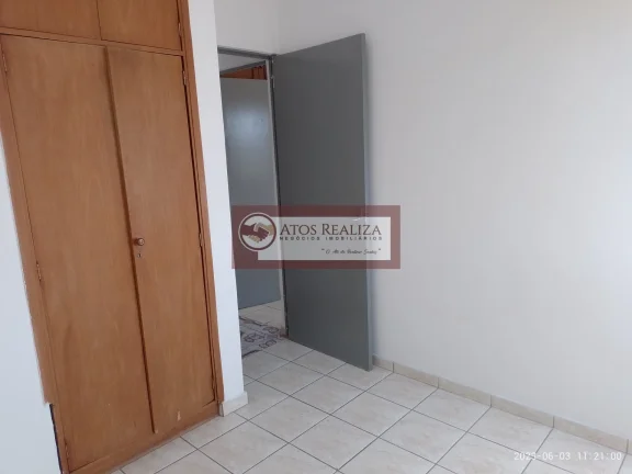 Imagem Aluga Apartamento com 2 Dormitórios em Socorro - São Paulo