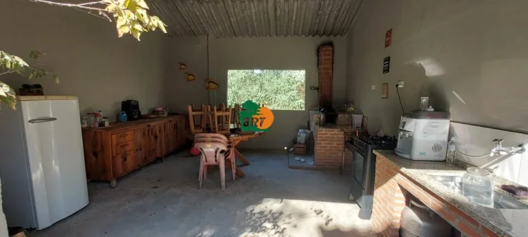 Imagem Casa para Venda em São Roque, Jardim Mosteiro, 2 dormitórios, 1 suíte, 1 banheiro, 2 vagas