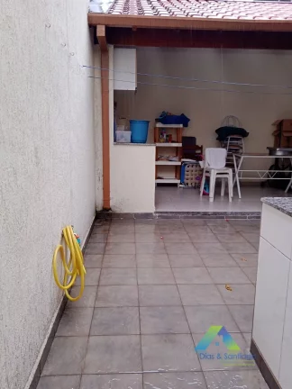 Imagem SOBRADO À VENDA COM 3 DORMITÓRIOS E 2 BANHEIROS NO JARDIM SANTA EMÍLIA!