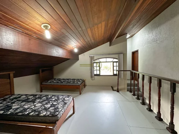 Imagem Sobrado alto padrão à venda no condomínio Boungainvillé V porteira fechada