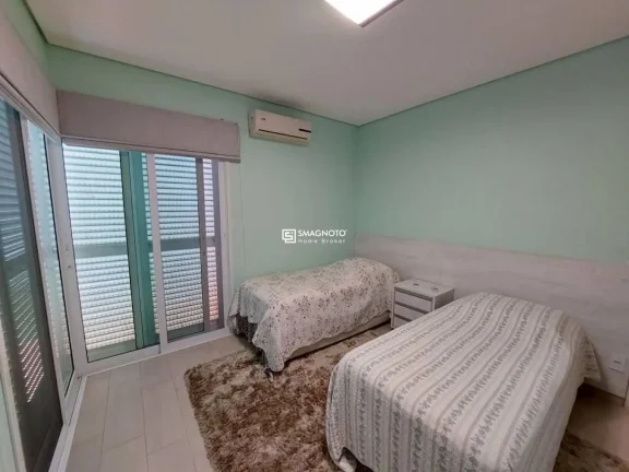 Imagem Vendo Sobrado no condomínio Aguas de São Pedro 3 suítes, piscina e excelente nível de acabamento!