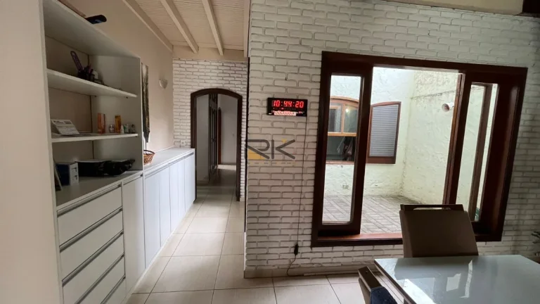 Imagem Casa à venda no Itagua 50 metros da orla,com 5 dormitórios
