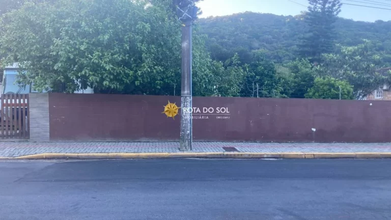Imagem Terrenos à venda na Beija Flor no bairro Bombas em Bombinhas
