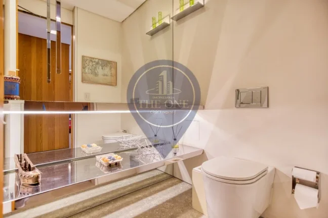 Imagem Apartamento de Luxo em Pinheiros: 3 Quartos, 3 Suítes, 3 Salas, 5 Banheiros, 4 Vagas de Garagem - 352m² - São Paulo-SP
