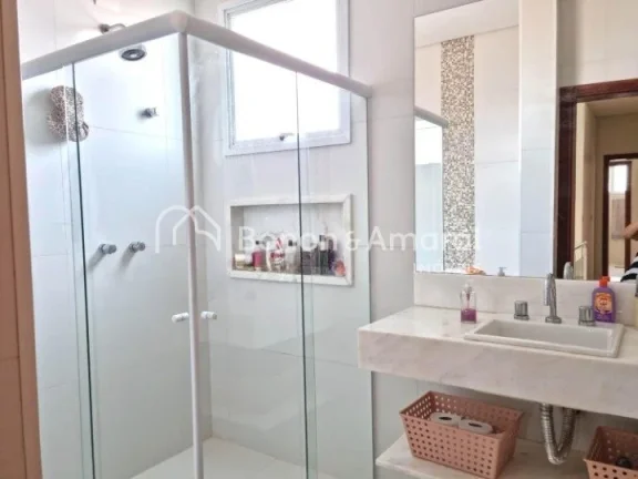 Imagem Este belo sobrado de 346m² é ideal para quem valoriza conforto e elegância. Conta com salas de es...