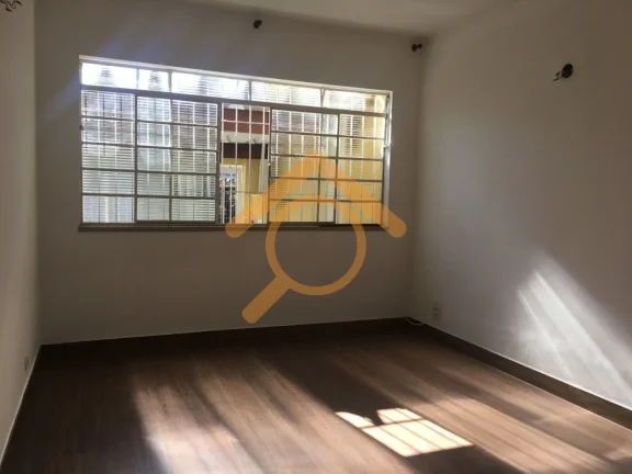 Imagem Casa à venda em São Paulo-SP, Jardim Consórcio: 3 quartos, 2 salas, 2 banheiros, 2 vagas, 124m². Imperdível!