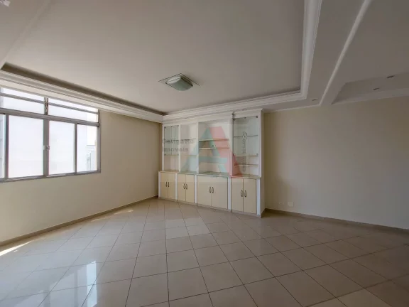 Imagem Apto com 4 dormitórios próximo a estação de trem de São Caetano do Sul