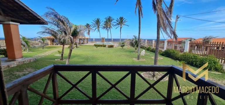 Imagem Casa pé na areia com 6 suítes à venda, 394 m² por R$ 3.000.000 - Morro Branco - Beberibe/CE