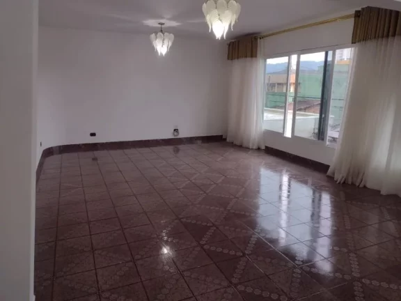 Imagem Casa com 3 dormitórios à venda, 230 m² por R$ 900.000,00 - Cézar de Souza - Mogi das Cruzes/SP