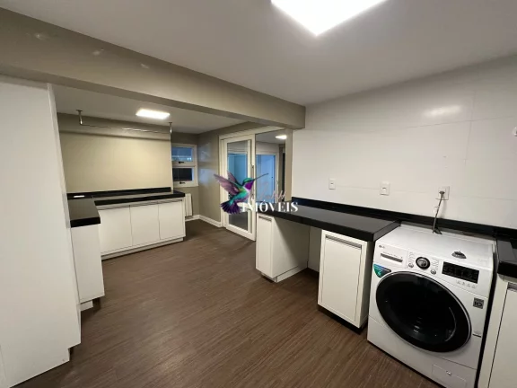 Imagem Casa com 3 Quartos à Venda, 342 m² em Centro - Gramado