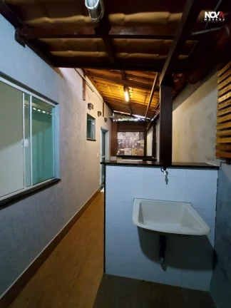 Imagem Quer um apê com cara de casa, espaço de sobra e ainda com área externa pra chamar de sua? Achou!
...