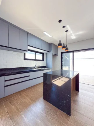 Imagem Casa com 3 quartos à venda, 250 m² por R$ 1.600.000 - Santana de Parnaíba/SP