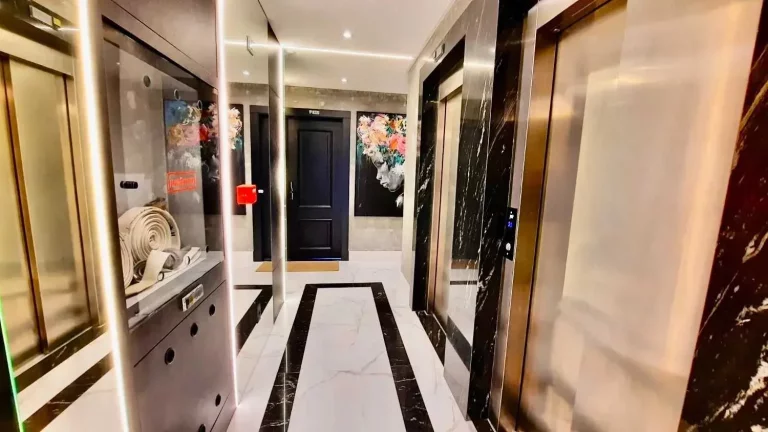 Imagem Apartamento com 3 dormitórios sendo 1 suíte e 2 vagas de garagem na Praia Brava em Itajaí