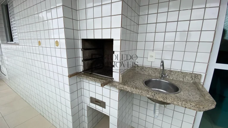 Imagem Apartamento de 2 Dormitórios sendo 1 Suíte na Guilhermina - Praia Grande