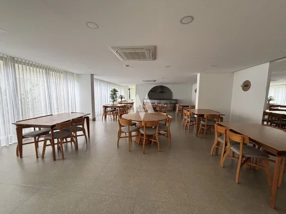 Imagem Apartamento à Venda com 2 dormitórios e vaga demarcada em José Menino, Santos/SP
