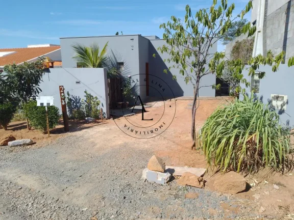 Imagem Casa Moderna com 2 Suítes e Conforto Completo à Venda!
