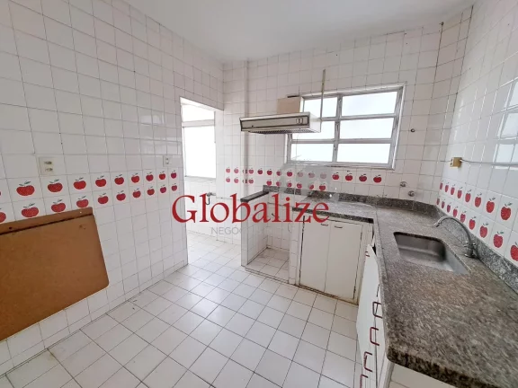 Imagem Apartamento à venda com 108m², 3 quartos, 3 banheiros, sala ampla, quadra da praia, garagem por R$495.000,00 no Boqueirão em Santos