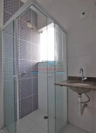 Imagem Sobrado com 3 dorm. (3 suítes) + 2 vagas - Jd. Monte Kemel