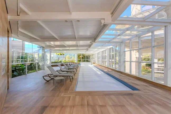 Imagem Apartamento frente mar com 4 suítes e 4 vagas de garagem em Balneário Camboriú