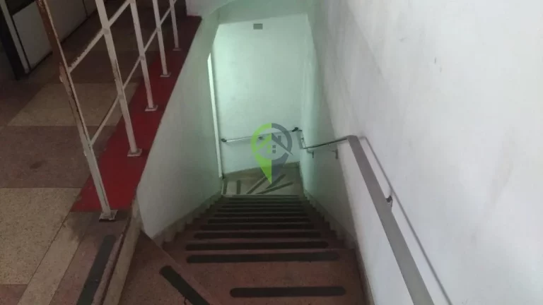 Imagem Prédio Comercial no Centro de Santos, com 2 amplos pavimentos para locação2º piso: Recepção, 6 salas, 4 banheiros. As opções de utilizações são enormes