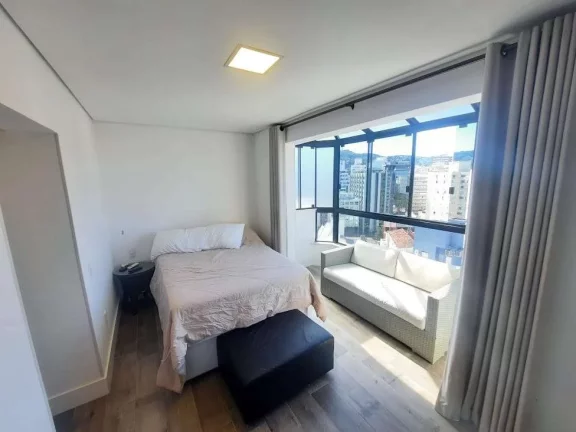 Imagem Cobertura à Venda 454 m², 5 Dormitórios(3 Suítes), Centro Florianópolis/SC