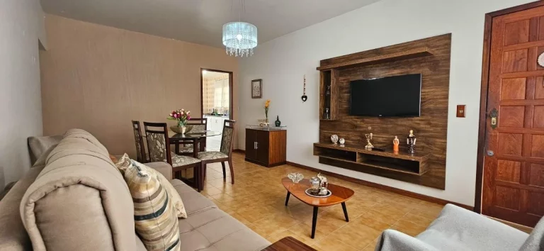 Imagem Casa à Venda,300 m2 , 3 dormitórios(1 suíte), 2 Vagas , Trindade, Florianópolis, SC