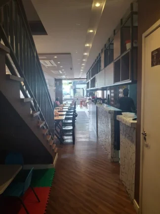 Imagem Salão comercial em local bem movimentado de 138 m² no bairro Jardim em Santo André - SP