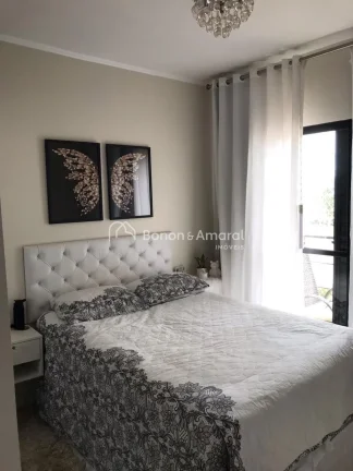 Imagem Charmosa residência em condomínio tranquilo, com excelente localização, próxima à rodovia Dom ...
