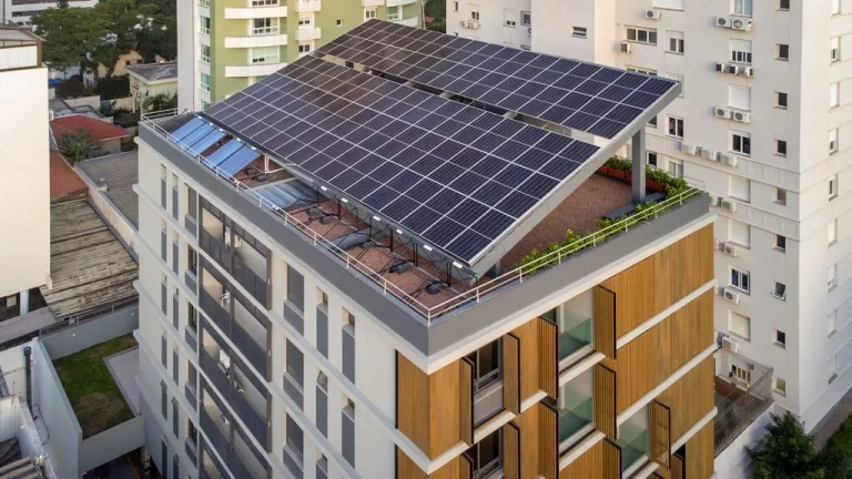 Imagem Apartamento Garden à venda em Porto Alegre, Petrópolis, com 2 quartos, 164,03m²