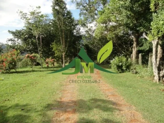 Imagem Lindo sítio à Venda em Piracaia no asfalto