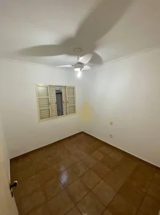Imagem Apartamento Térreo Fundos com 3 dormitórios com 1 suíte à venda, 117 m² por R$ 350.000 - Condomínio Itamaraty - Ribeirão Preto/SP