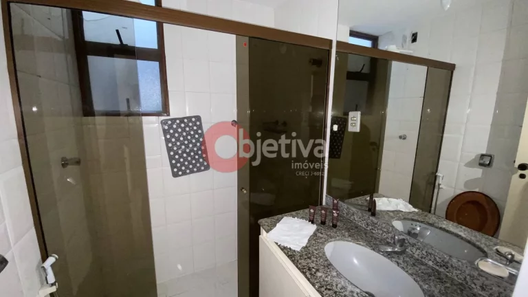 Imagem Apartamento com 3 dormitórios à venda, 128 m², Passagem - Cabo Frio/RJ