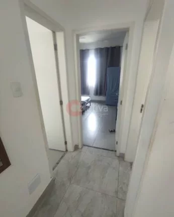 Imagem Apartamento linear, 2 quartos, a 300 metros da Praia do Forte - Cabo Frio