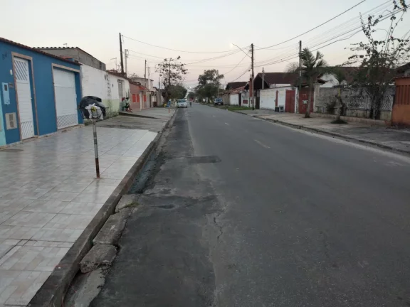 Imagem Casa à venda no bairro Centro - Itanhaém/SP