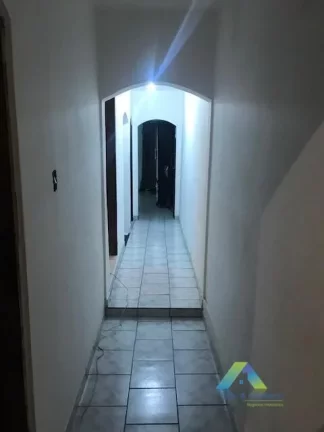 Imagem SANTO ANDRÉ Sobrado 225 metros, 4 dormitórios, EDICULA, 2 vagas, rua sem saída com tranquilidade e segurança ótimo valor e localização !!!