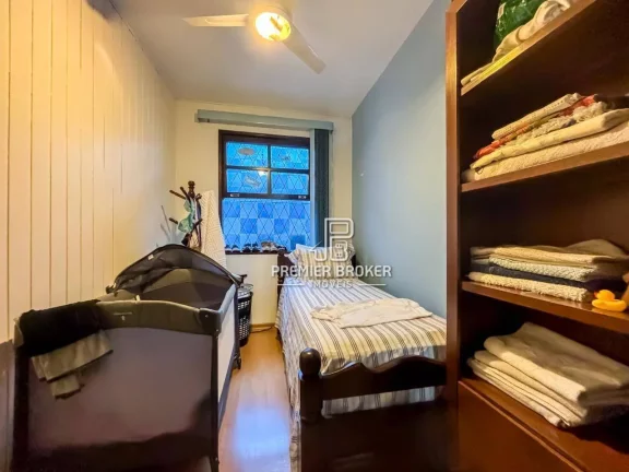 Imagem Casa com 4 dormitórios à venda, 128 m² por R$ 620.000,00 - Granja Guarani - Teresópolis/RJ