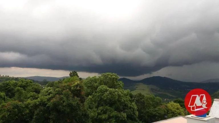 Imagem No APAMECOR, terreno de 285 m².