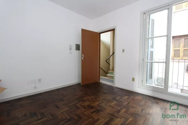 Imagem Apartamento 2 dorm. para aluguel, Floresta, Porto Alegre/RS.
