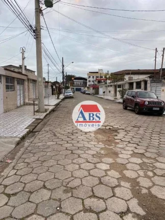 Imagem Sobrado com 2 dormitórios à venda, 60 m² por R$ 240.000,00 - Parque São Vicente - São Vicente/SP
