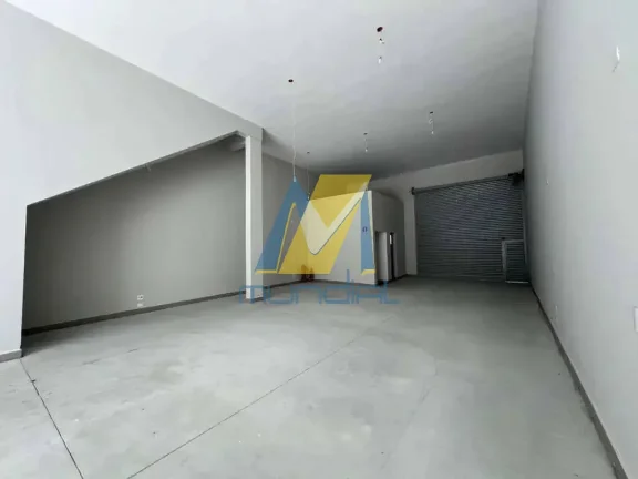Imagem Galpão Comercial com 400m² em Dois Pavimentos, Estrutura Completa