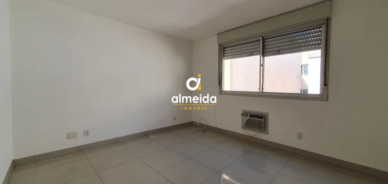 Imagem Apartamento com 2 dormitórios e dependência completa no centro