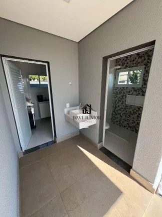 Imagem Casa com 3 dormitórios sendo 1 suite à venda, 280 m² por R$ 1.100.000 - Condomínio Village da Serra - Araçoiaba da Serra/SP