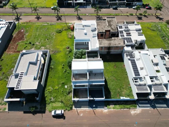 Imagem Sobrado de 248m² com Piscina em Cascavel - Recanto Tropical III - Venda