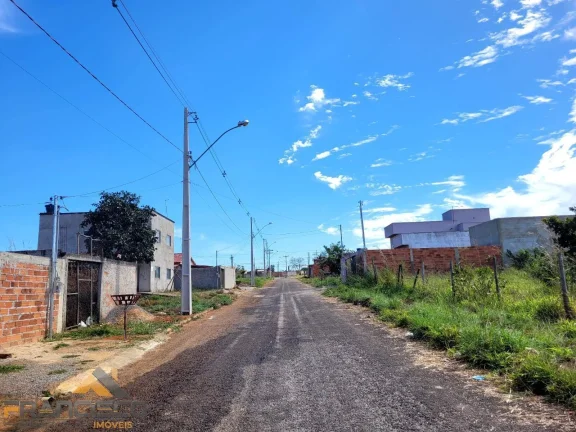 Imagem LOTE DE ESQUINA NO LOTEAMETNO VILLAR BAVIERA EM ABADIA