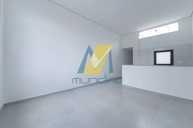 Imagem Casa Térrea com 3 Dormitórios, Suíte, Pé-Direito Duplo e Quintal Amplo