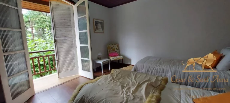 Imagem Encante-se com esta belíssima Chácara à venda em Campos do Jordão-SP