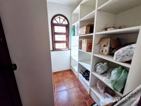 Imagem Imóvel de Alto Padrão com 510m2 para Locação no Bairro Guabirotuba em Curitiba